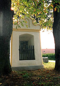 Keme 2003, opravy kapliek, Chmeln u Mazk u potoka