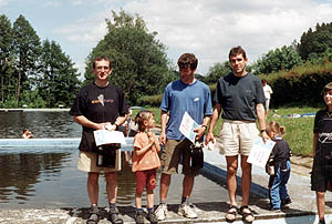 Keme 2004, 27. ronk orientanho bhu o tt Podklet, nejlep mui v kategorii H21 - 1. Vclav Pelc, 2. Josef Hejzlar, 3. Pavel Zimmermann