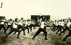 Ncvik mu na prostn v roce 1913, historick foto
