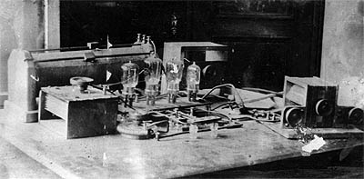 Prvn radiopijma sestrojen ve Kemi v r.1923 panem Frantikem kem ze mlna