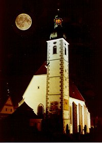 Kjovsk obasnk - asopsek, osvtlen kostel, foto: Karel Moc