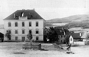 kola a kana na kemeskm nmst v r. 1930, historick foto