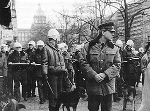  Listopad 1989, ilustran foto