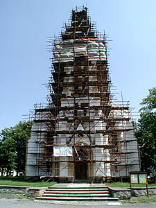 Keme, rekonstrukce kostela