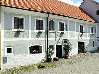 Parkn . p. 107, pohled z ulice Parkn