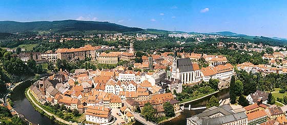 Panoramatick pohled na esk Krumlov (leteck)
