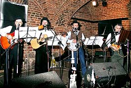 Hudba 30. - 60. let v podn vokln-instrementlnho souboru Myrumboys na Dnech bohemist v Toruni, 15. dubna 2002, foto: Zdena Flakov