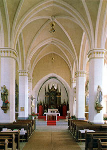 Kostel sv. Michaela Archandla ve Kemi, interier s hlavnm oltem
