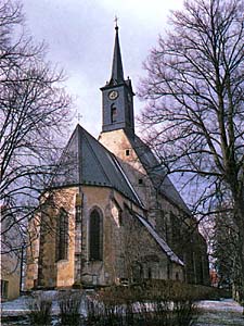 Doln Dvoit, Kirche