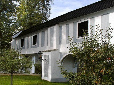 esk Krumlov, spojovac chodba, zaten sek vedouc z Letn jzdrny nad tpnic, 2000, foto: Lubor Mrzek